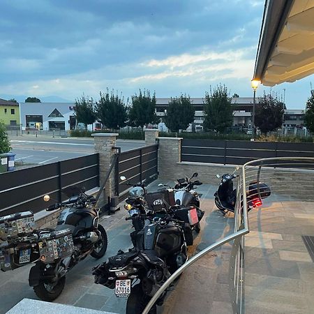 Bed And Breakfast Ma.Gi.A Cuneo Ruang foto