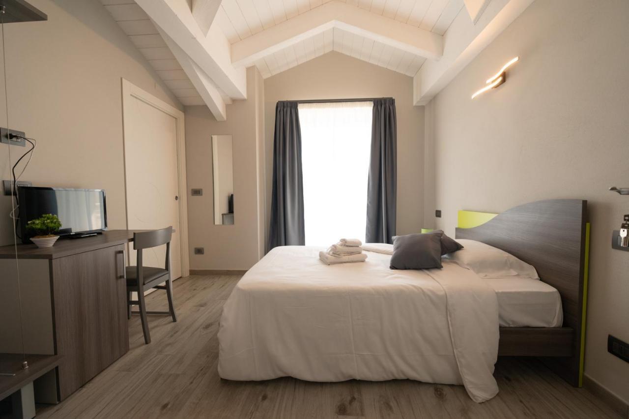 Bed And Breakfast Ma.Gi.A Cuneo Bagian luar foto