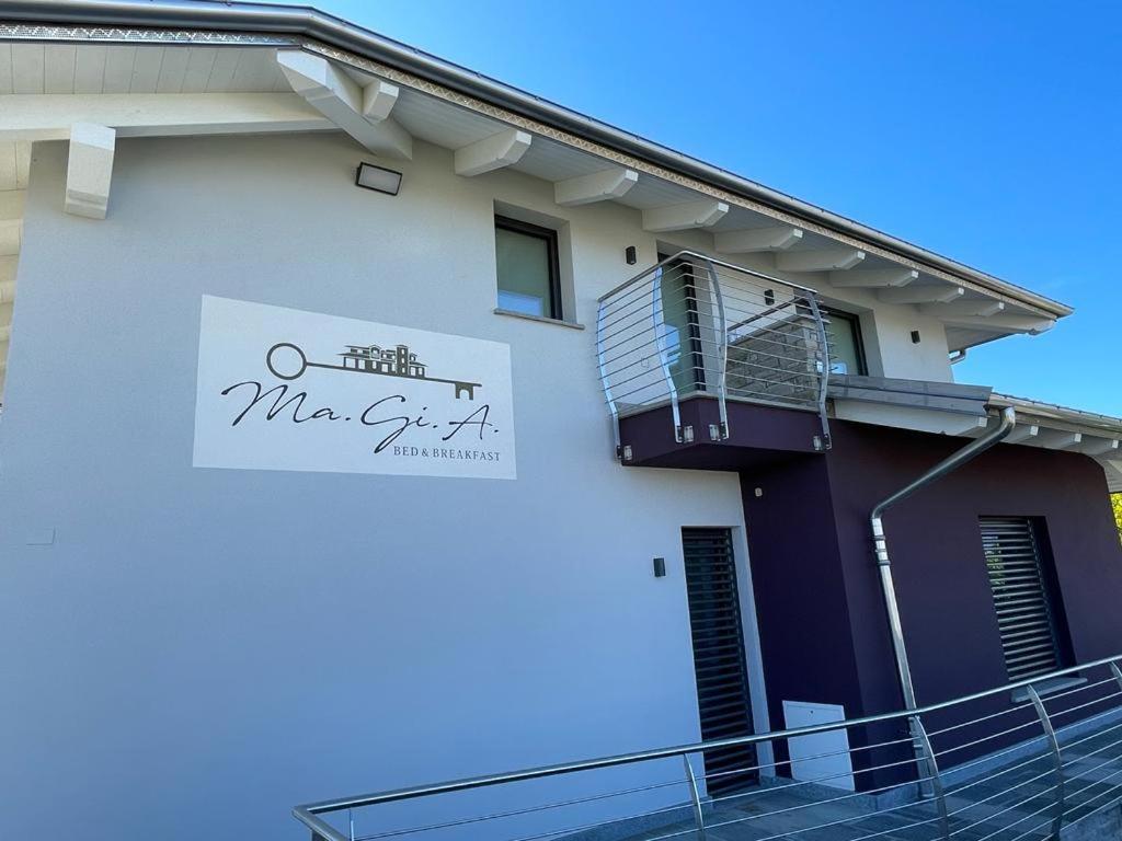 Bed And Breakfast Ma.Gi.A Cuneo Bagian luar foto