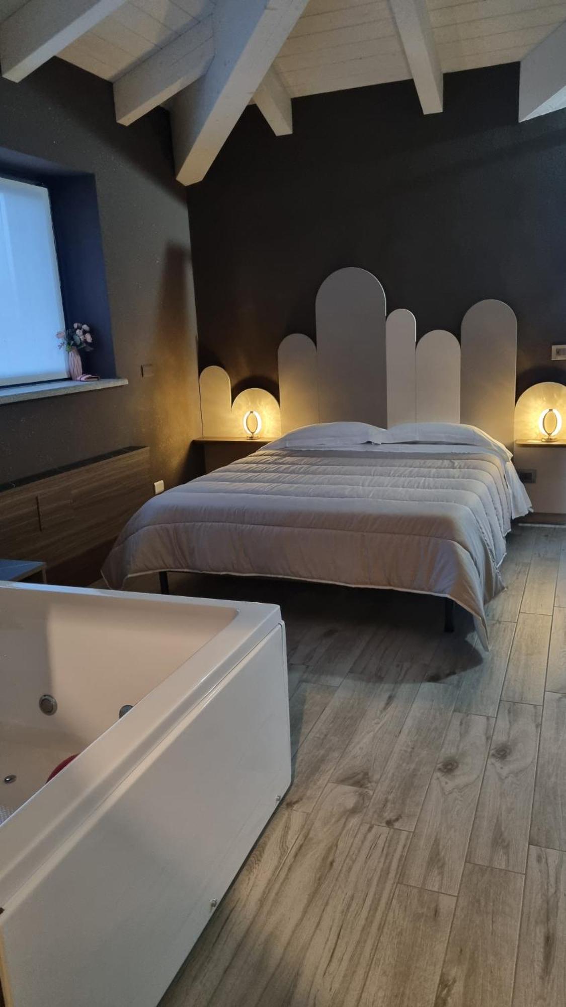 Bed And Breakfast Ma.Gi.A Cuneo Bagian luar foto